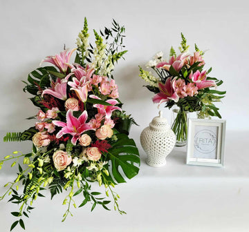 Créations florales pour accompagnement urne funéraire ( Le rose et blanc )